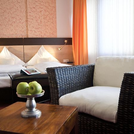 Hotel Cascade Superior Дюссельдорф Экстерьер фото